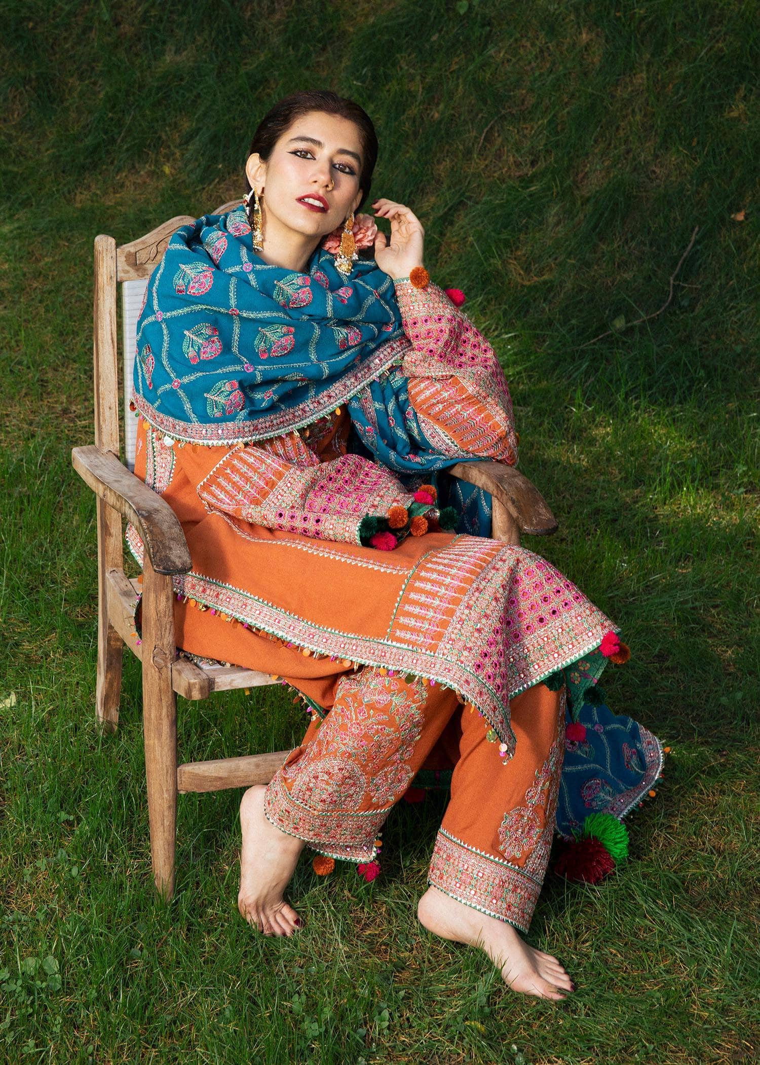 img_hussain_rehar_karandi_22_awwal_boutique
