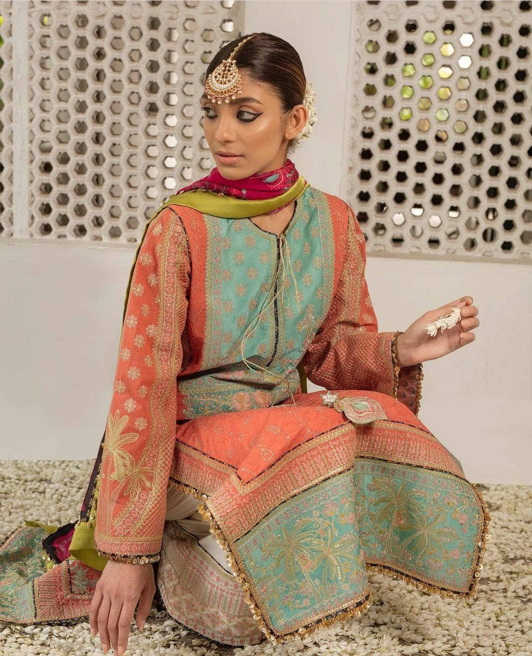 img_husain_rehar_luxury_lawn_2021_awwal_boutique