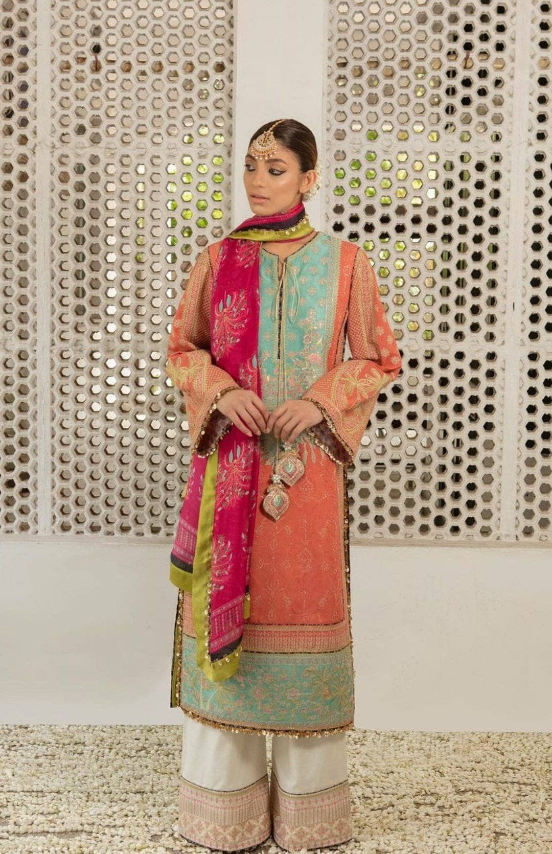 img_husain_rehar_luxury_lawn_2021_awwal_boutique
