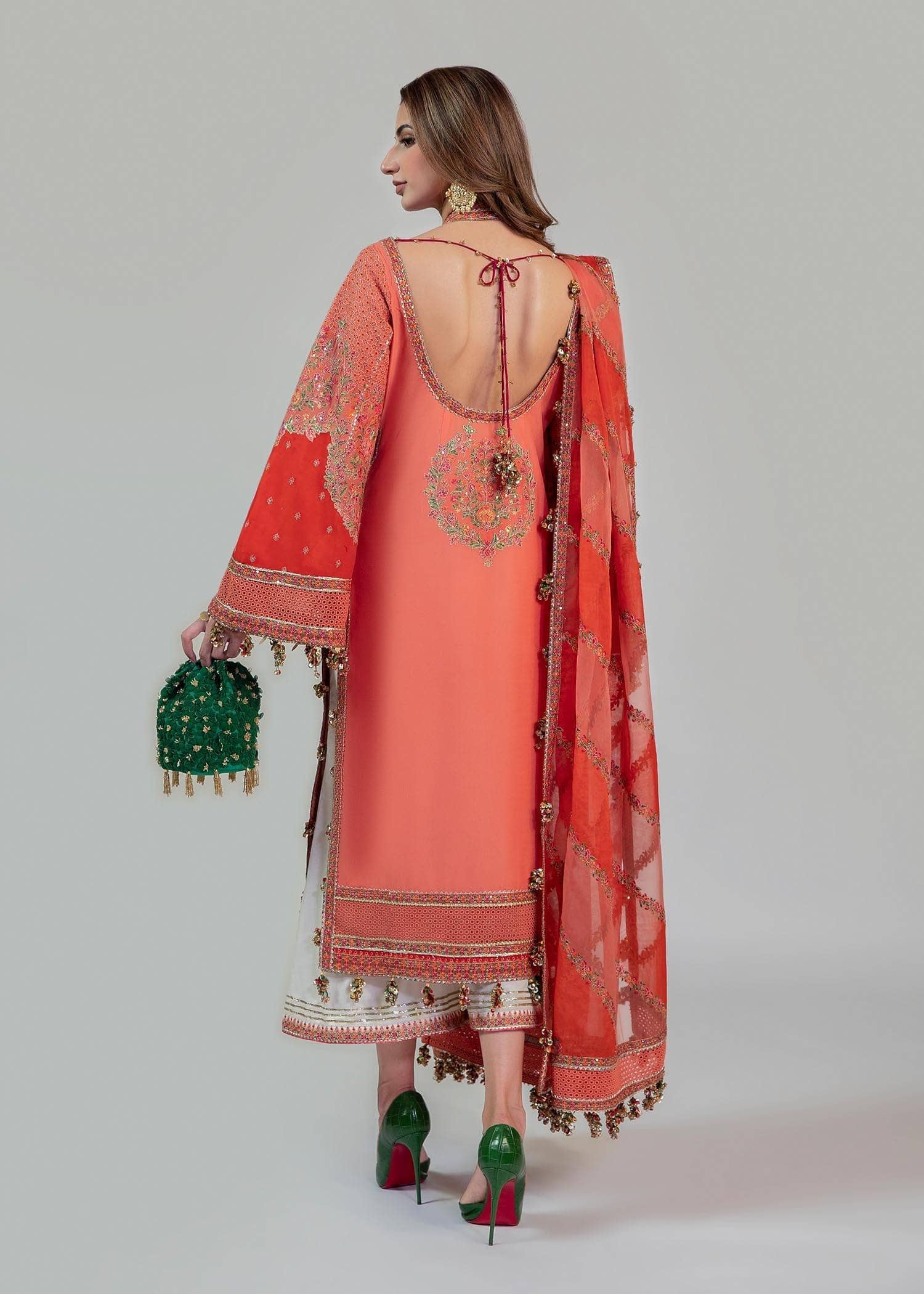 img_hussain_rehar_luxury_lawn_roshan_23_awwal_boutique