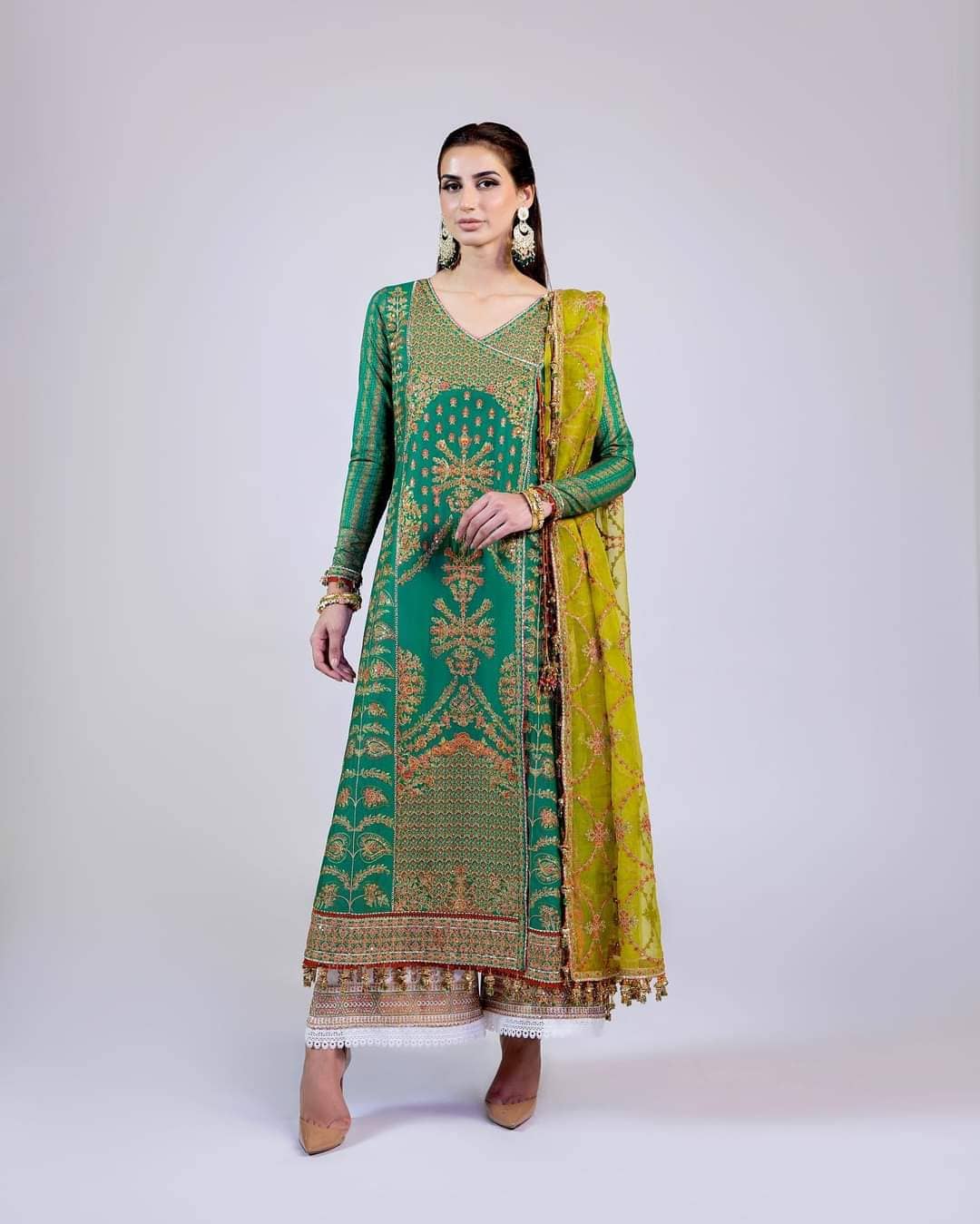 img_hussain_rehar_luxury_lawn_roshan_23_awwal_boutique