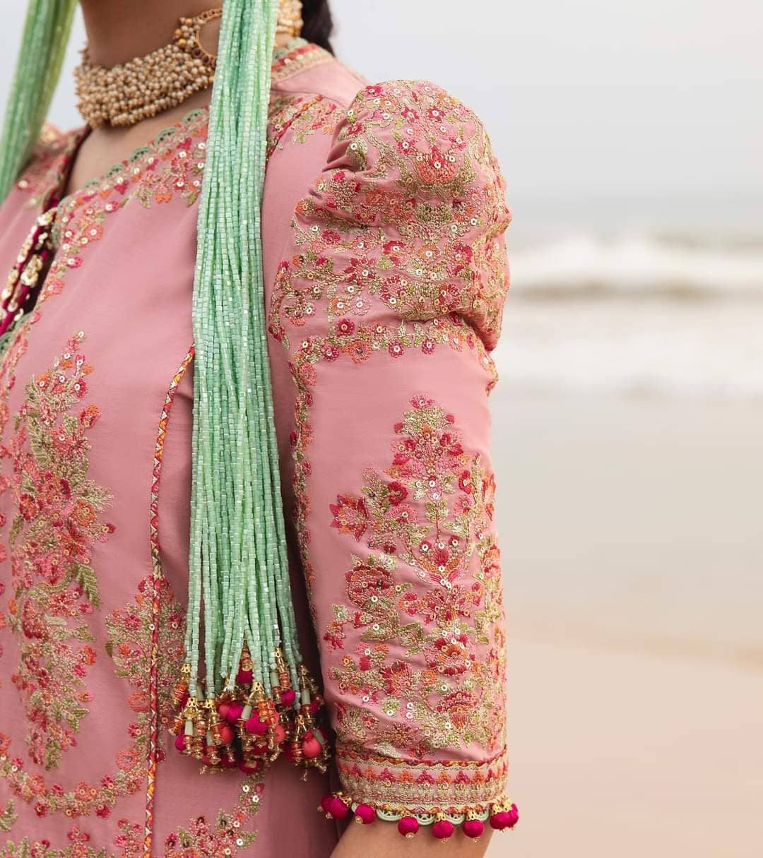Restocked/Hussain Rehar Roshan Luxury Lawn/Kanval