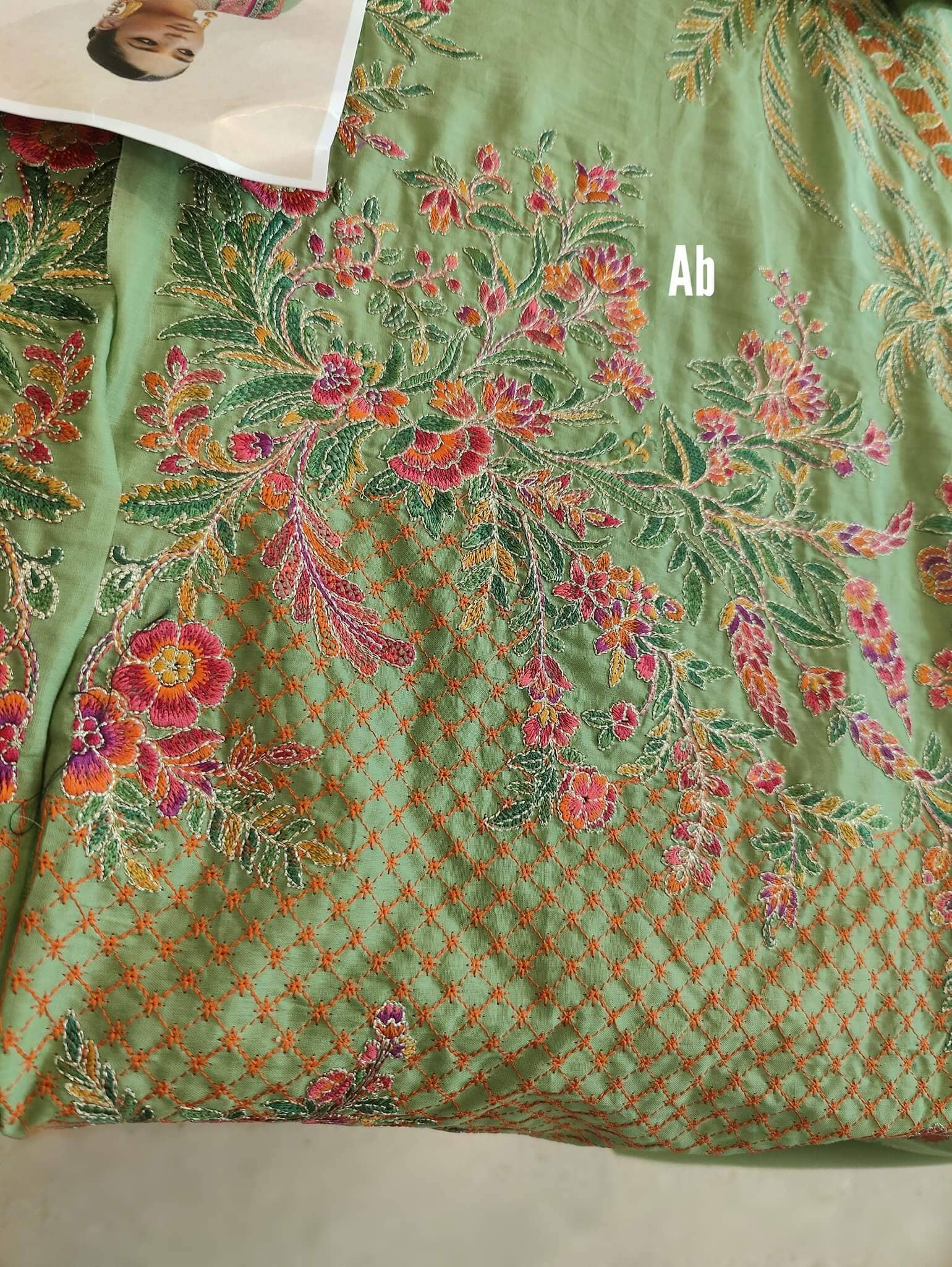 img_open_pic_hussain_rehar_lawn_22_awwal_boutique