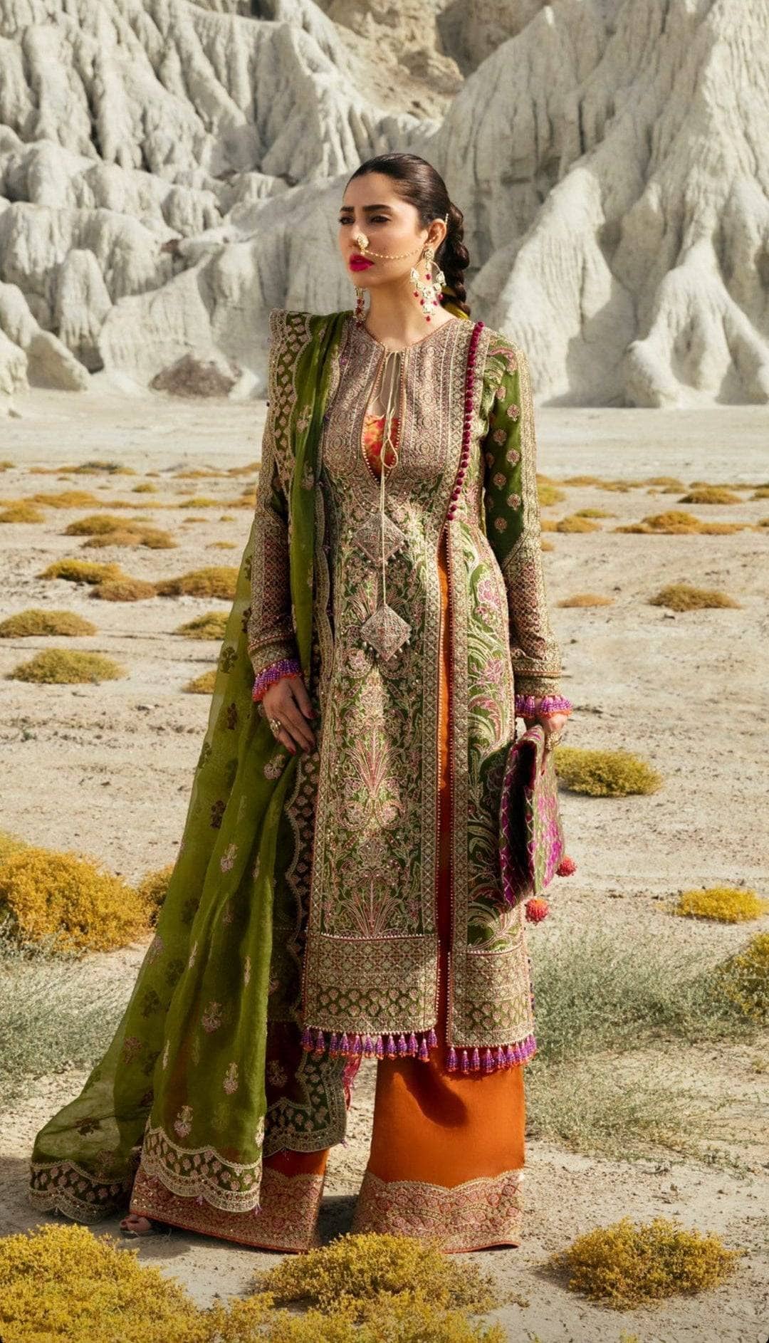 img_hussain_rehar_luxury_lawn_22_awwal_boutique