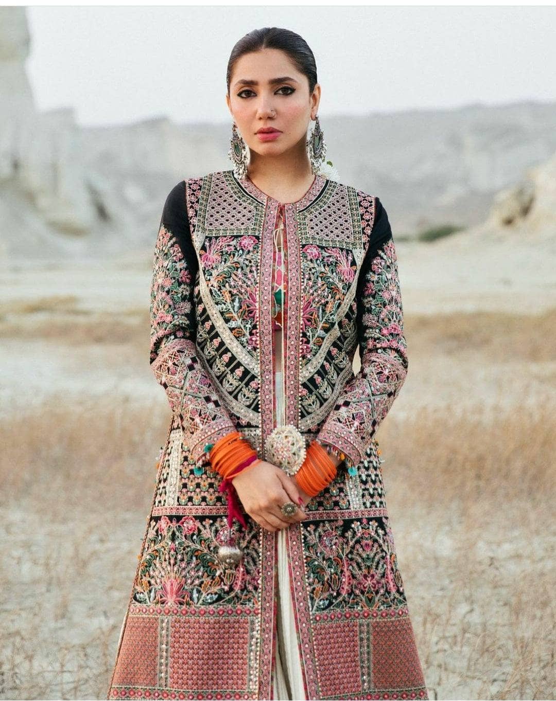 img_hussain_rehar_luxury_lawn_22_awwal_boutique