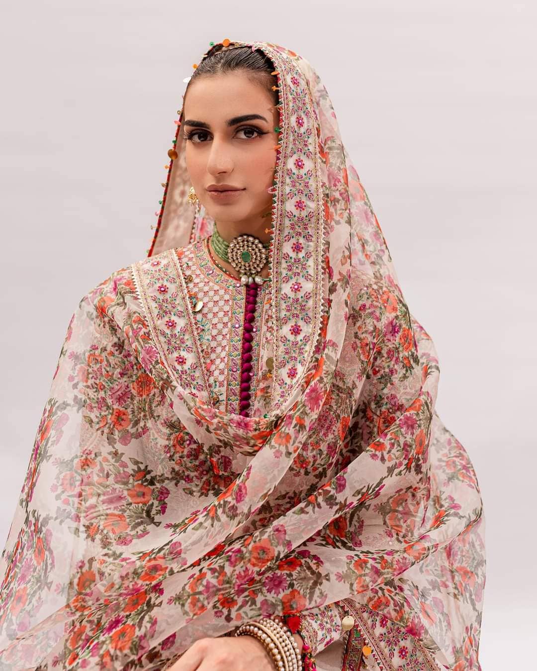 img_hussain_rehar_karandi_22_awwal_boutique