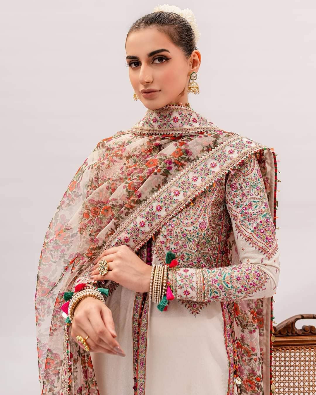 img_hussain_rehar_karandi_22_awwal_boutique