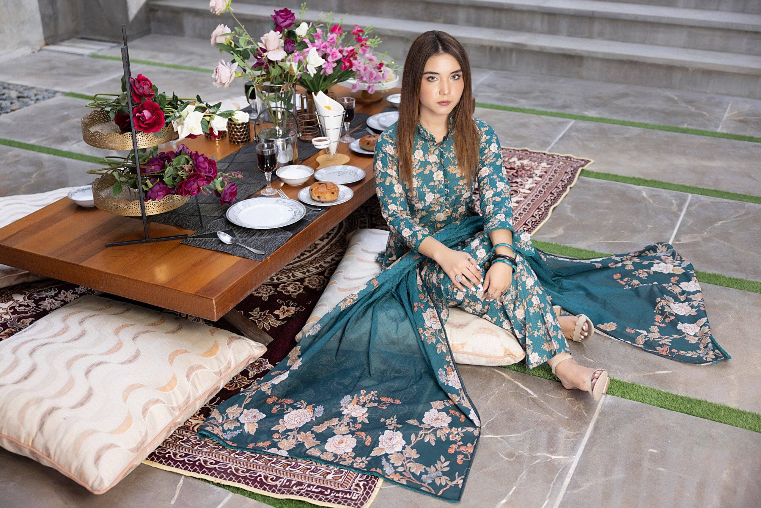 img_identics_by_regalia_awwal_boutique