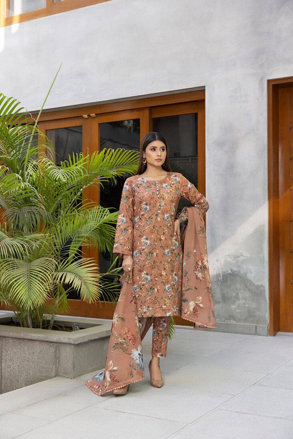 img_identics_by_regalia_awwal_boutique