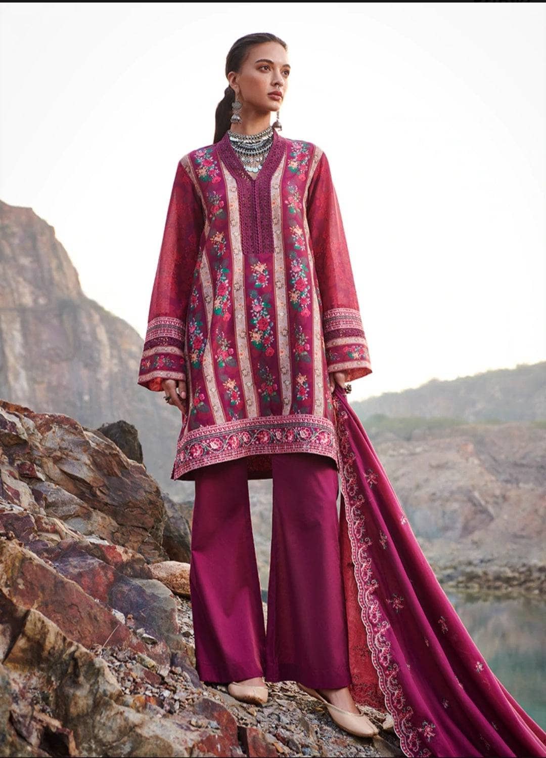 img_printkari_lawn_22_awwal_boutique