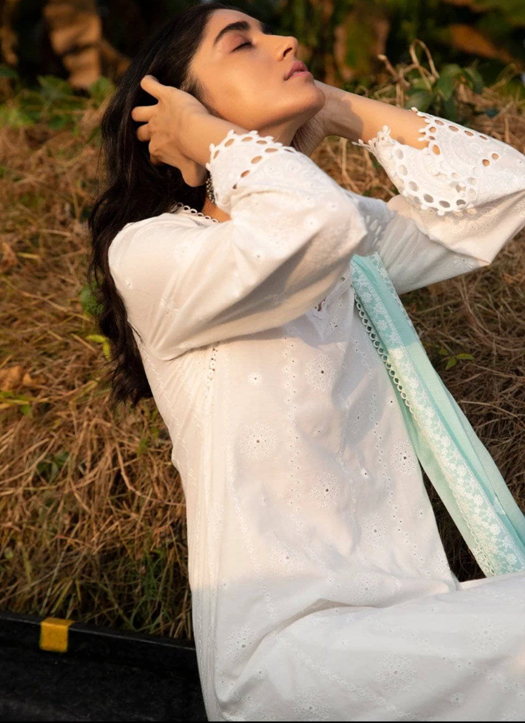 img_image_lawnkari_lawn_2021_awwal_boitique