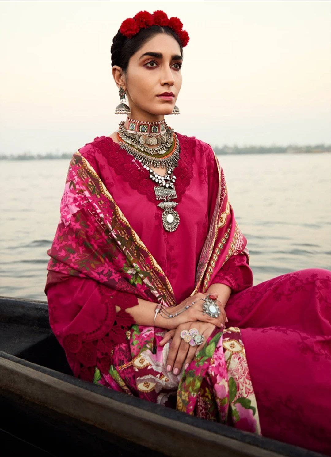 img_image_lawnkari_lawn_2021_awwal_boitique