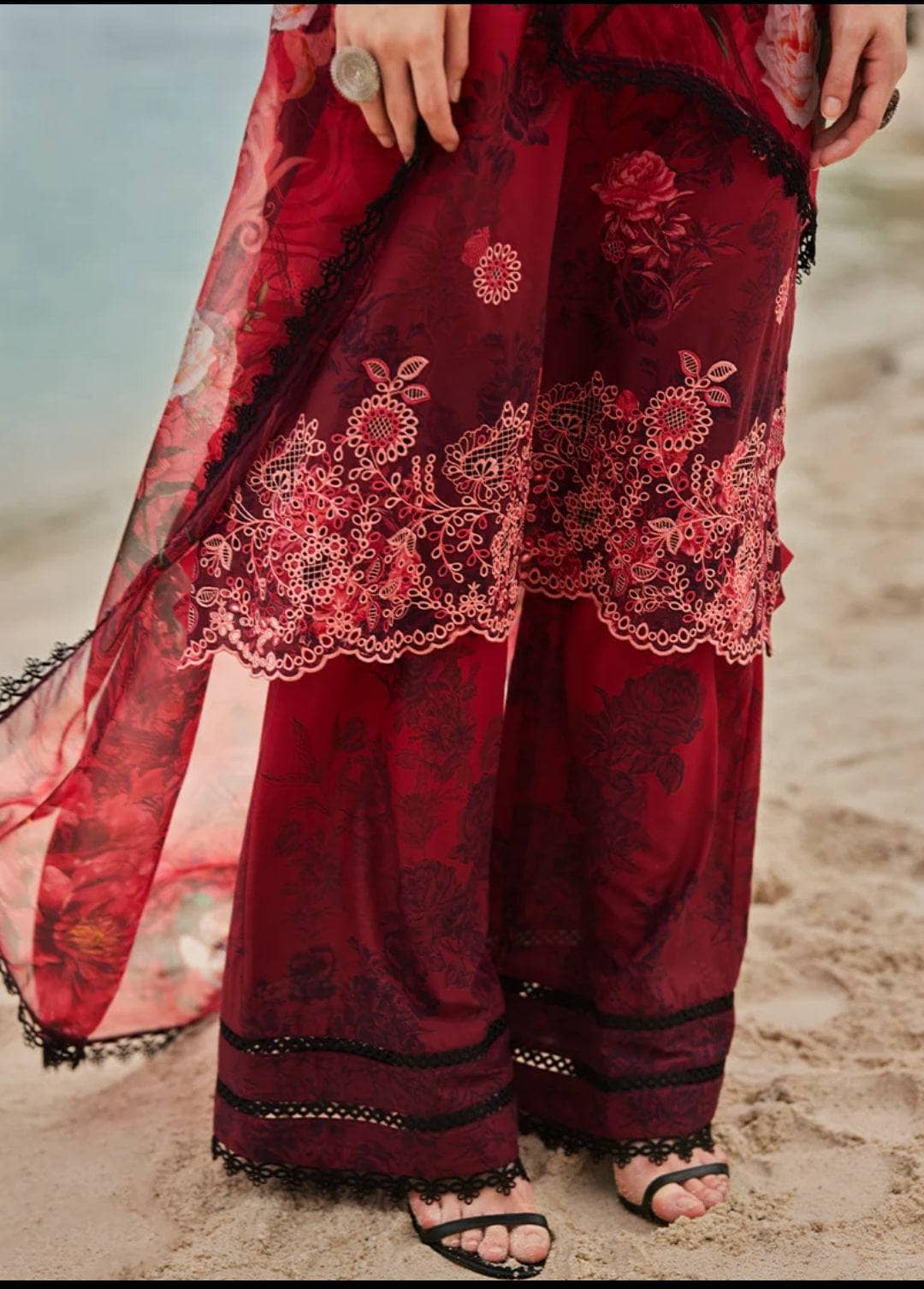 img_image_lawnkari_printkari_23_awwal_boutique