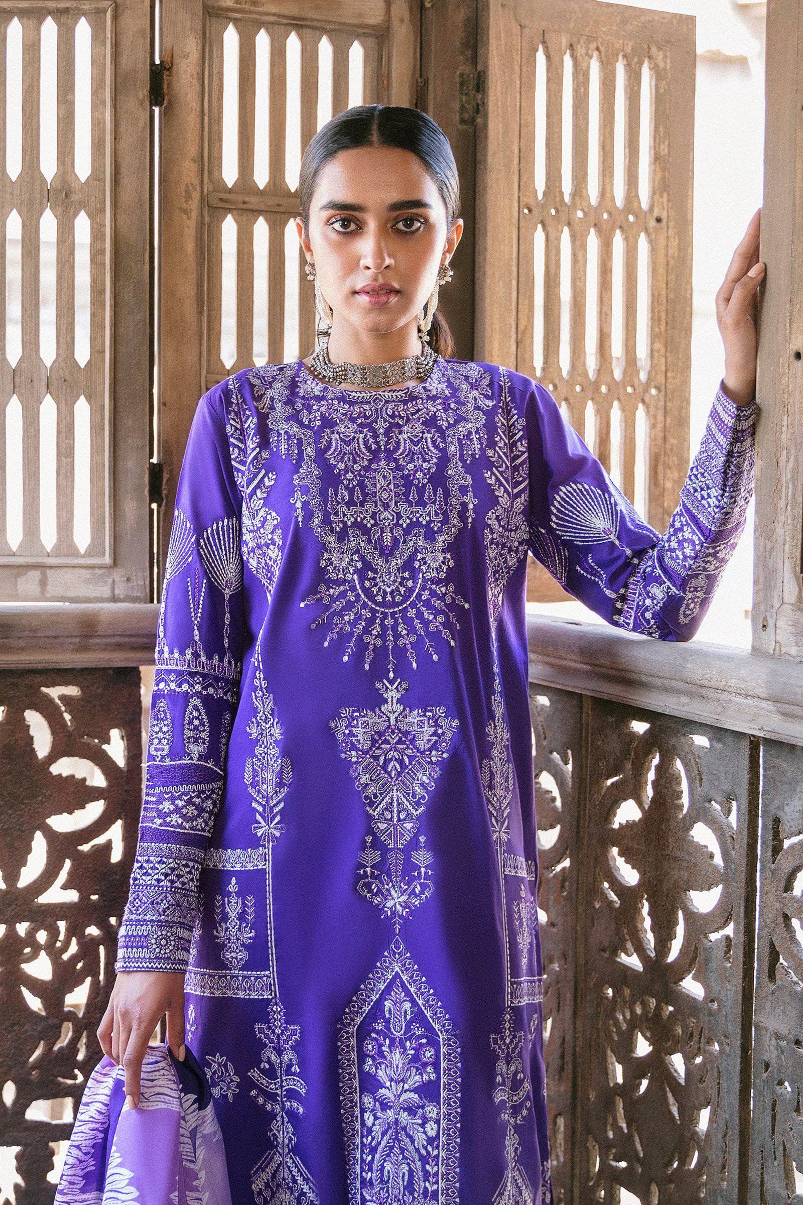 img_zaha_lawn_2021_awwal_boutique