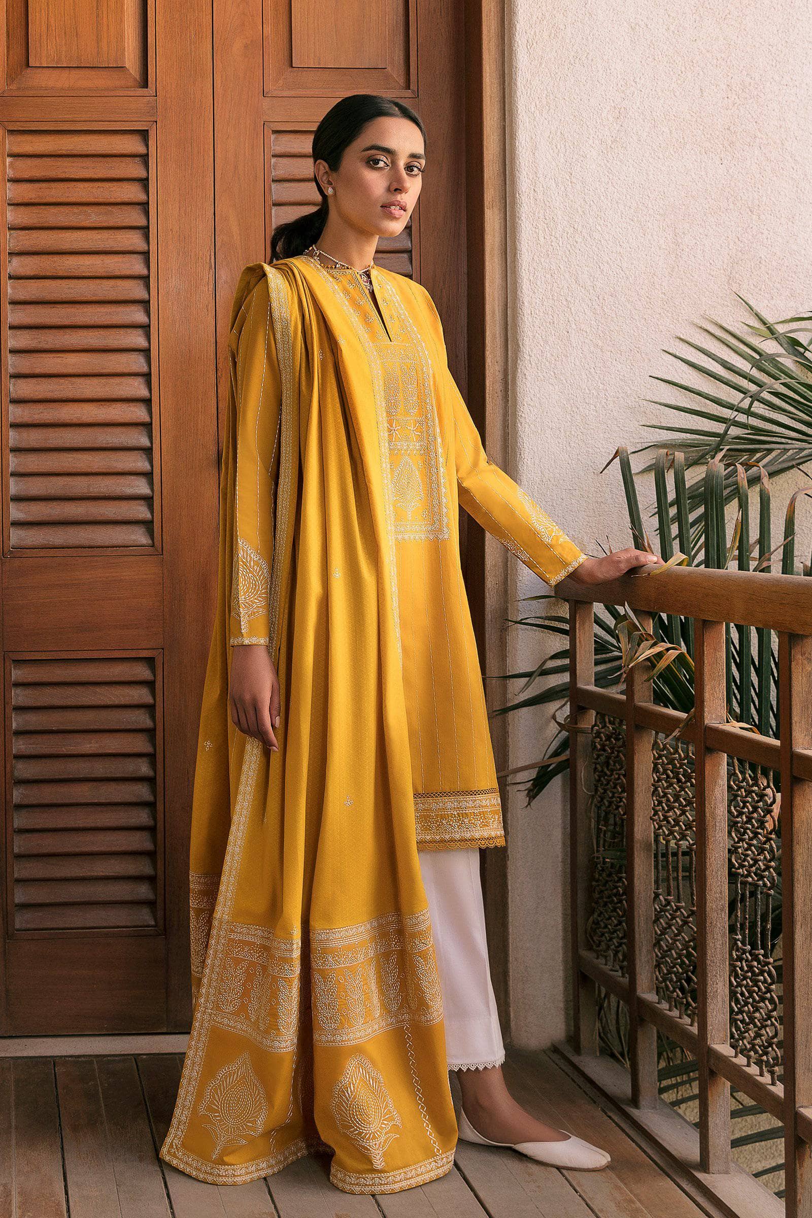 img_zaha_lawn_2021_awwal_boutique