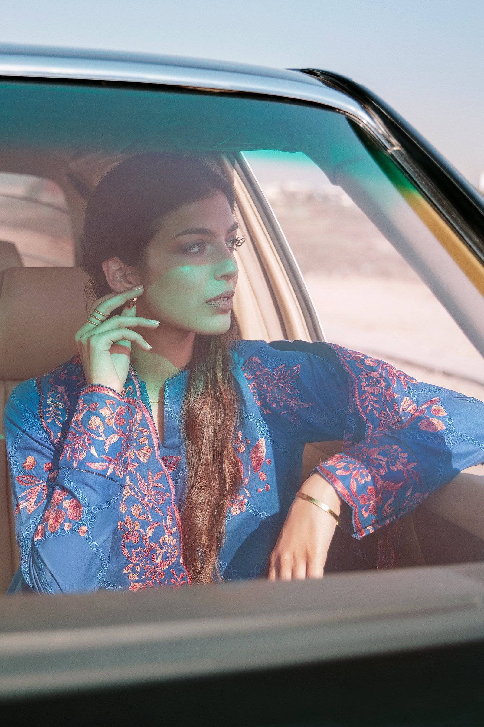 img_zaha_lawn_2021_awwal_boutique