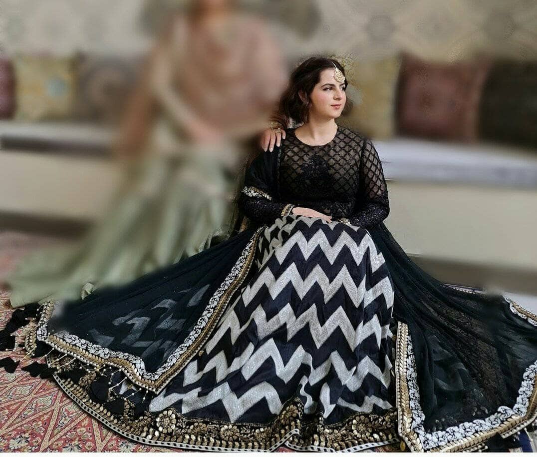 img_maria_b_mbroidered_chiffon_2021_awwal_boutique