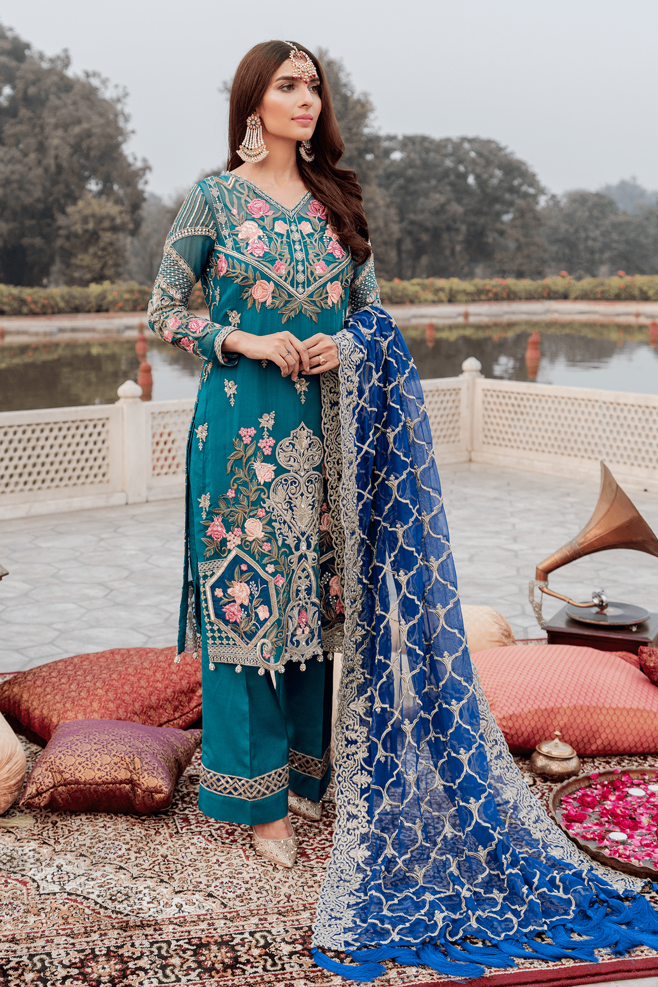 img_majestic_by_imrozia_luxury_chiffon_collection_awwal_boutique