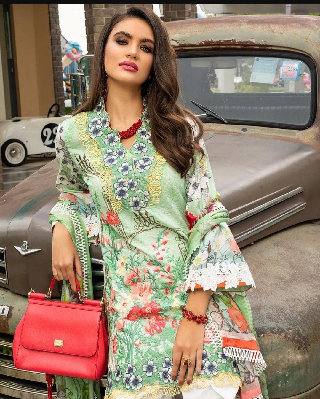 img_sarang_lawn_by_ittehad_awwal_boutique