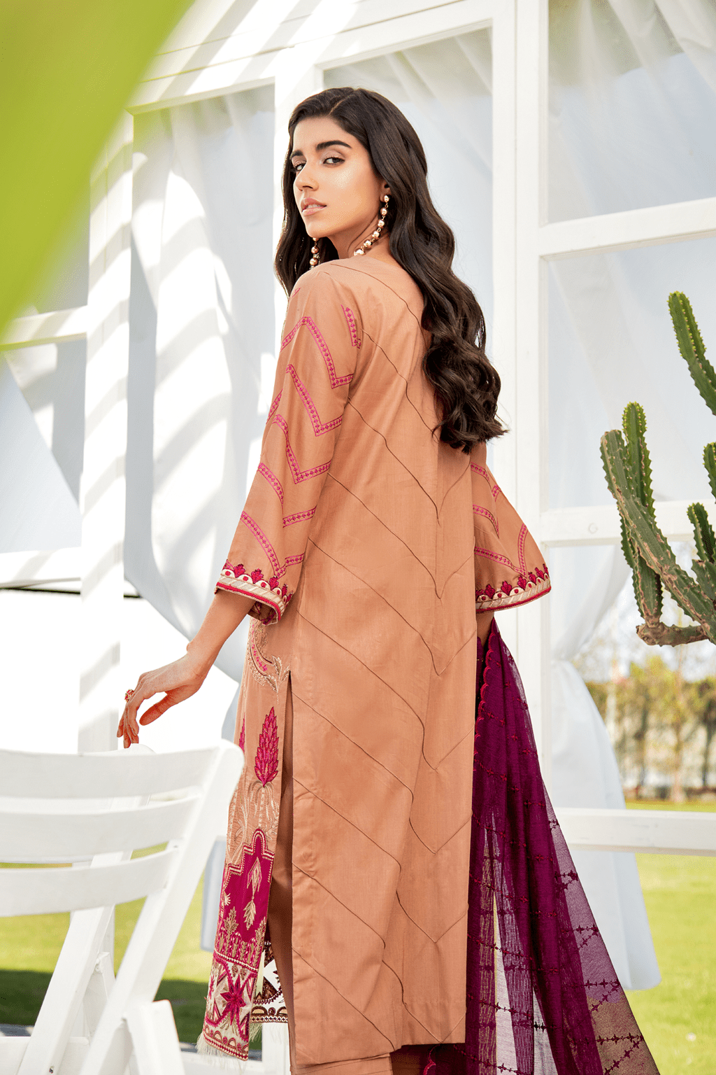 img_iznik_chinon_lawn_collection_awwal_boutique_eid_collection