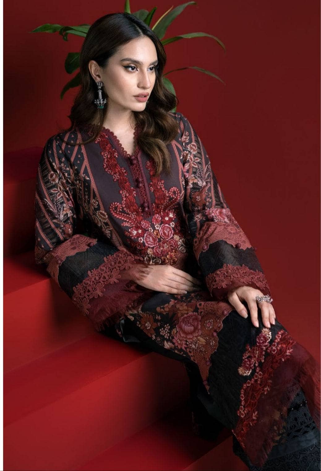 img_jade_solitaire_linen_awwal_boutique