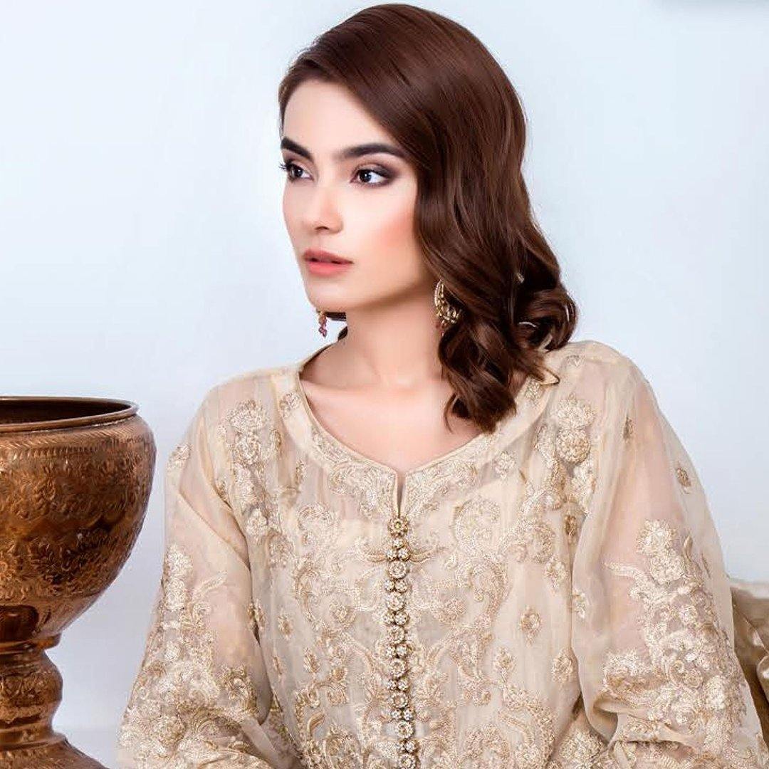 img_jannan_premium_embroidered_chiffon_awwal_boutique