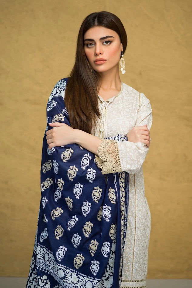img_khaadi_lawn_22_awwal_boutique