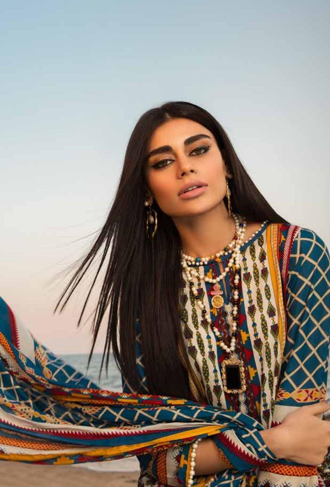 img_khaadi_embroidered_lawn_collection_2020_awwal_boutique