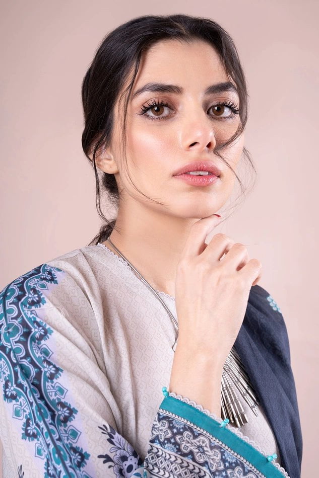 img_khaadi_lawn_22_awwal_boutique