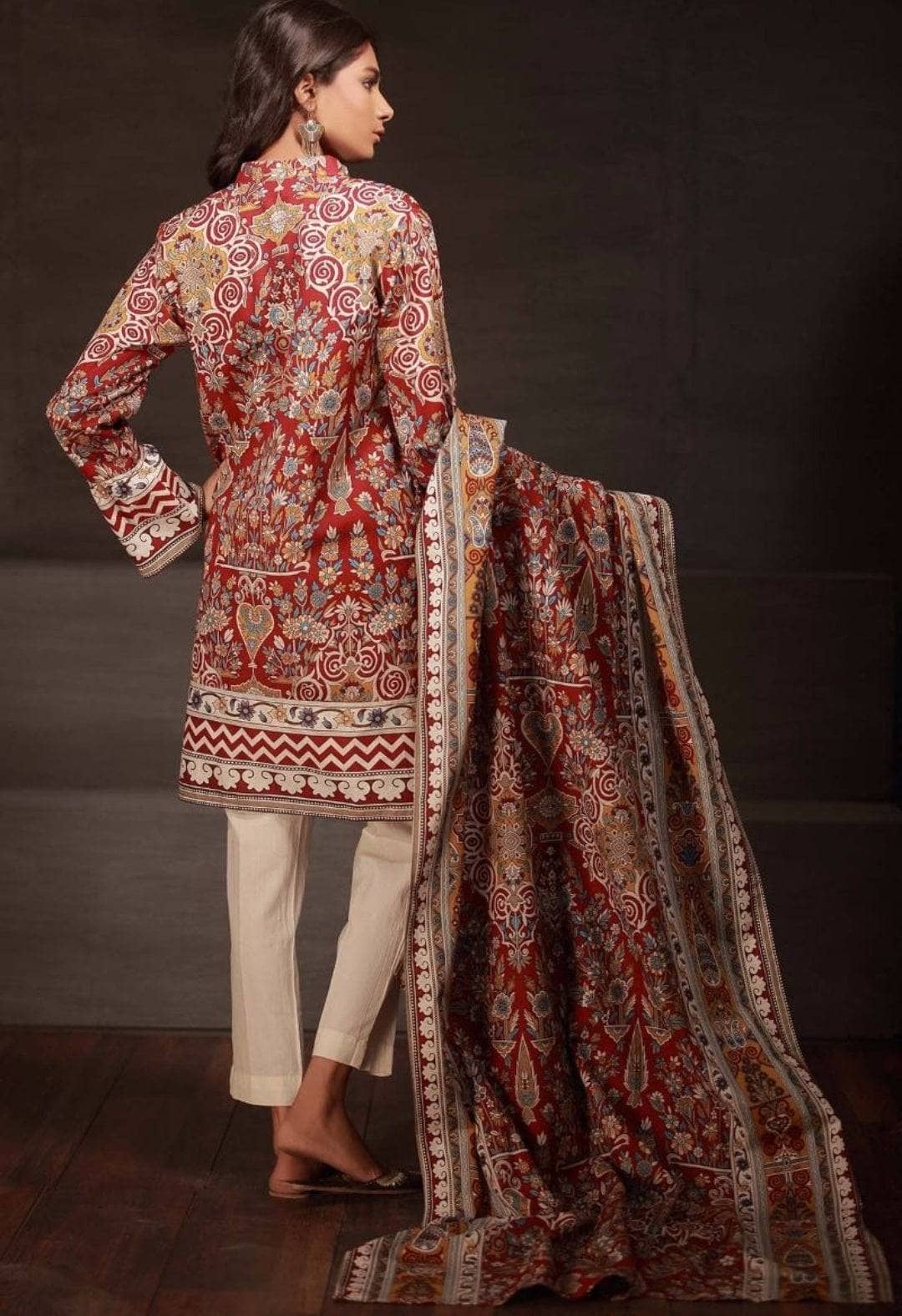img_khadai_winter_pakistani_suits_awwal_boutique