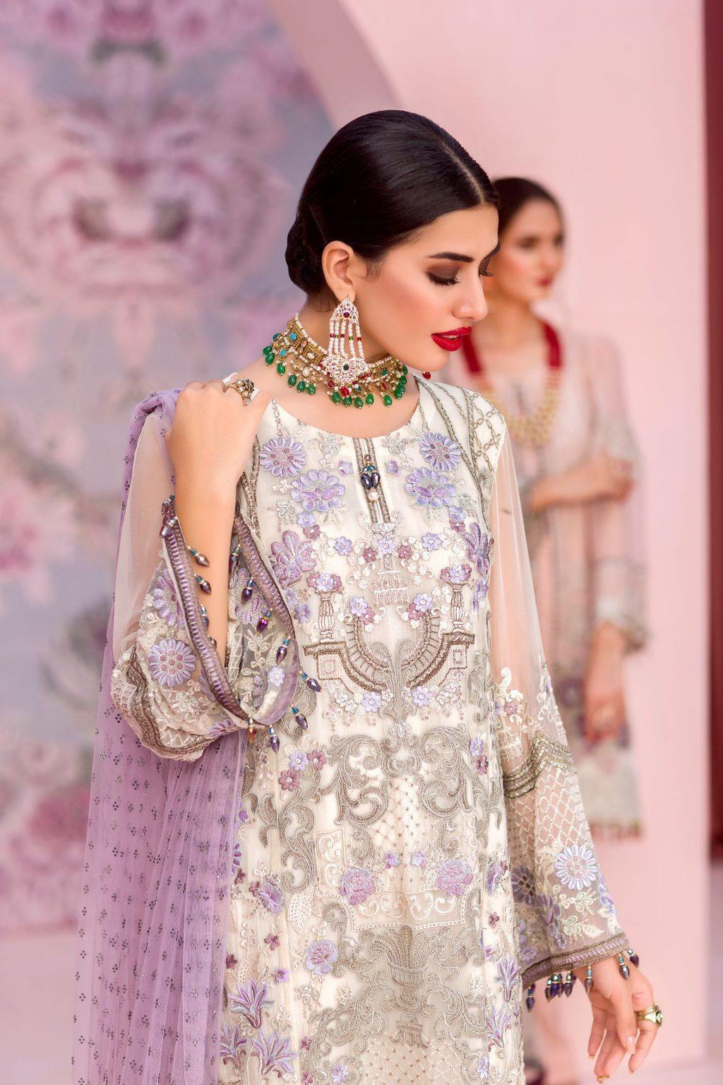 img_kuch_khaas_by_flossie_chiffon_vol_7_awwal_boutique