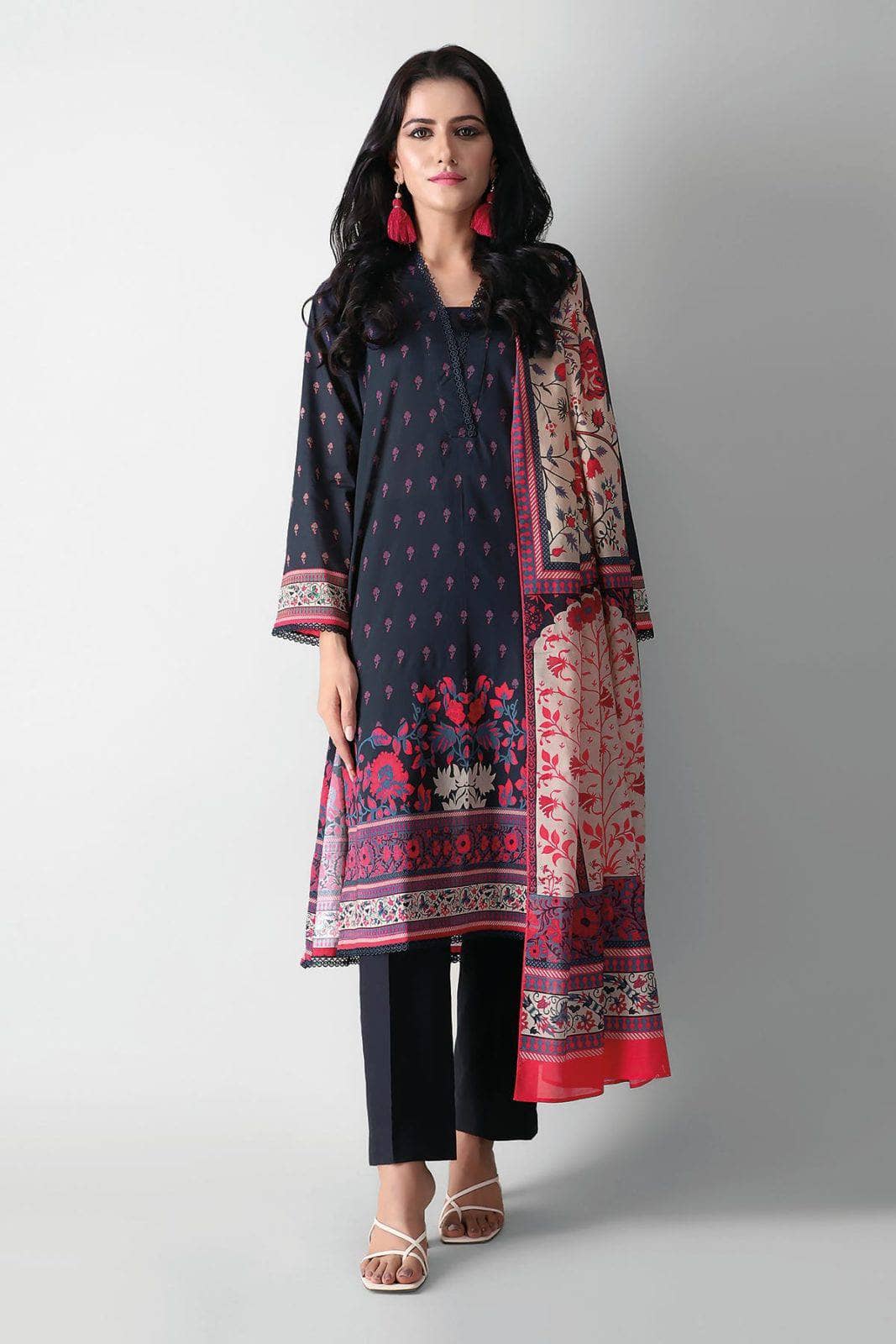 img_khaadi_lawn_2021_awwal_boutique