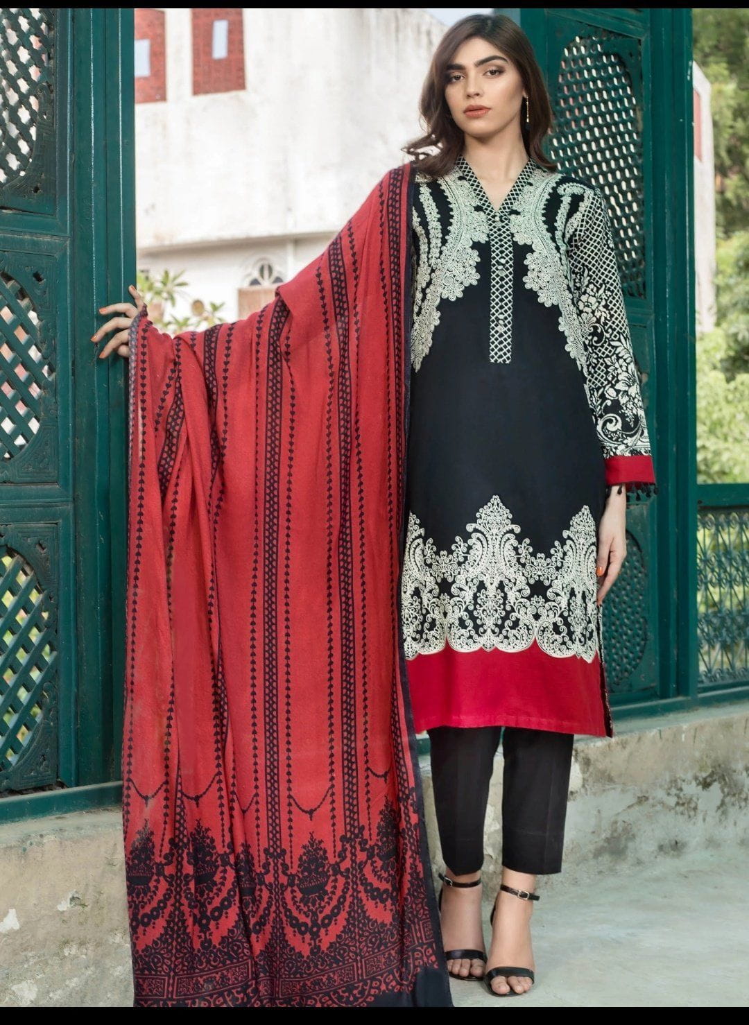 img_limelight_winter_collection_awwal_boutique