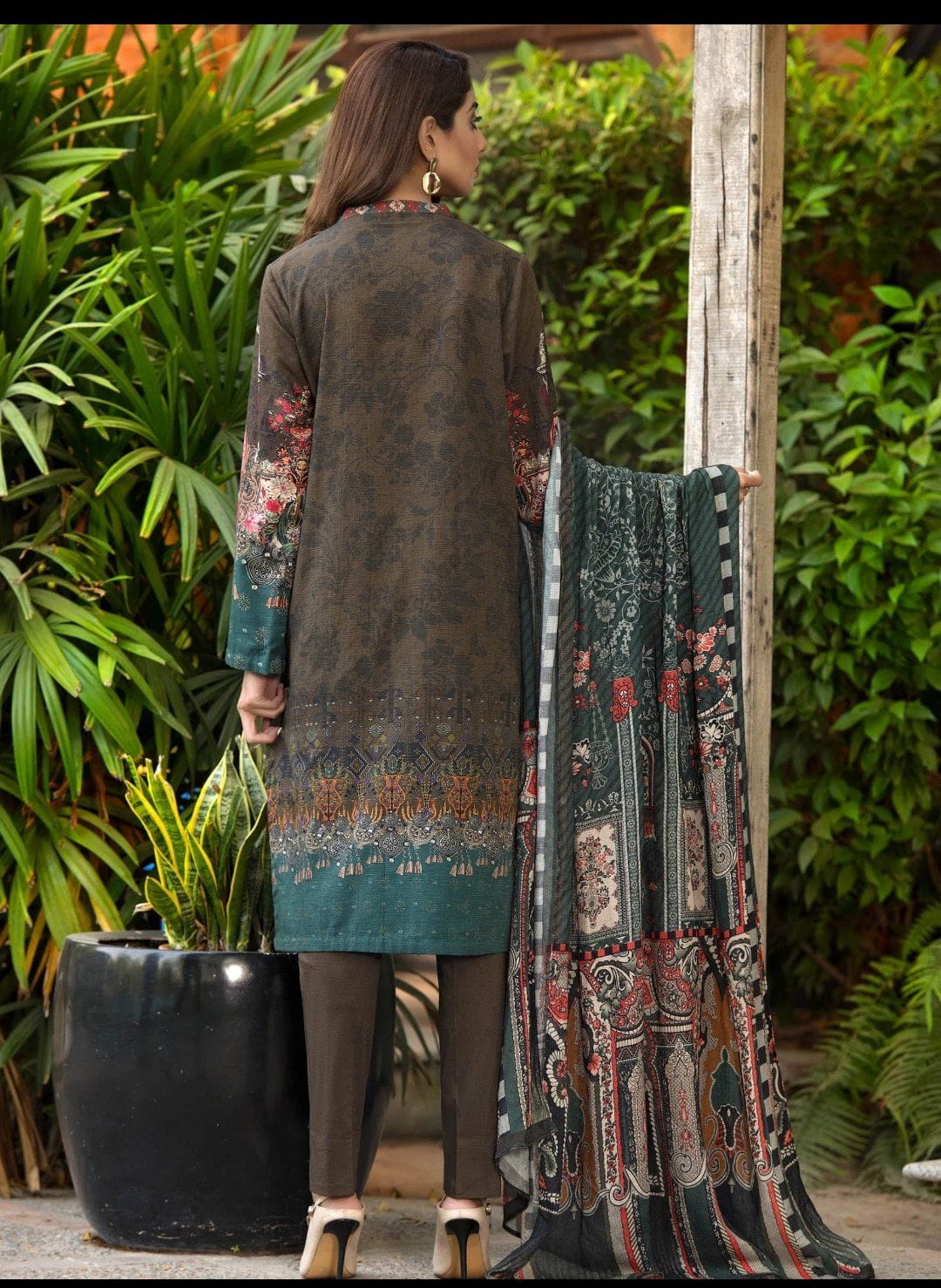 img_limelight_winter_collection_awwal_boutique