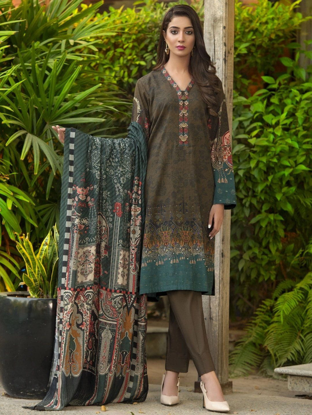 img_limelight_winter_collection_awwal_boutique