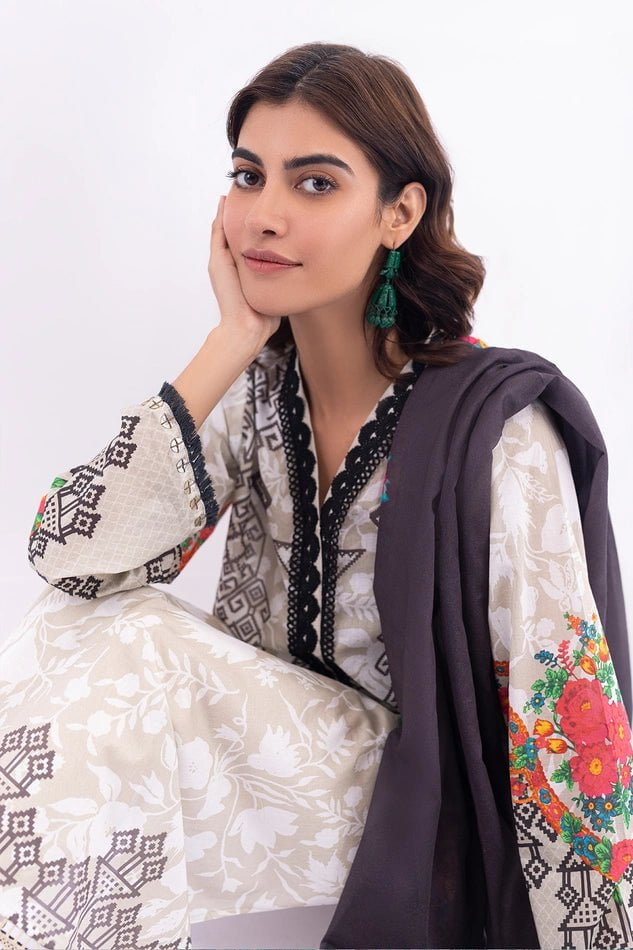 img_khaadi_lawn_22_awwal_boutique