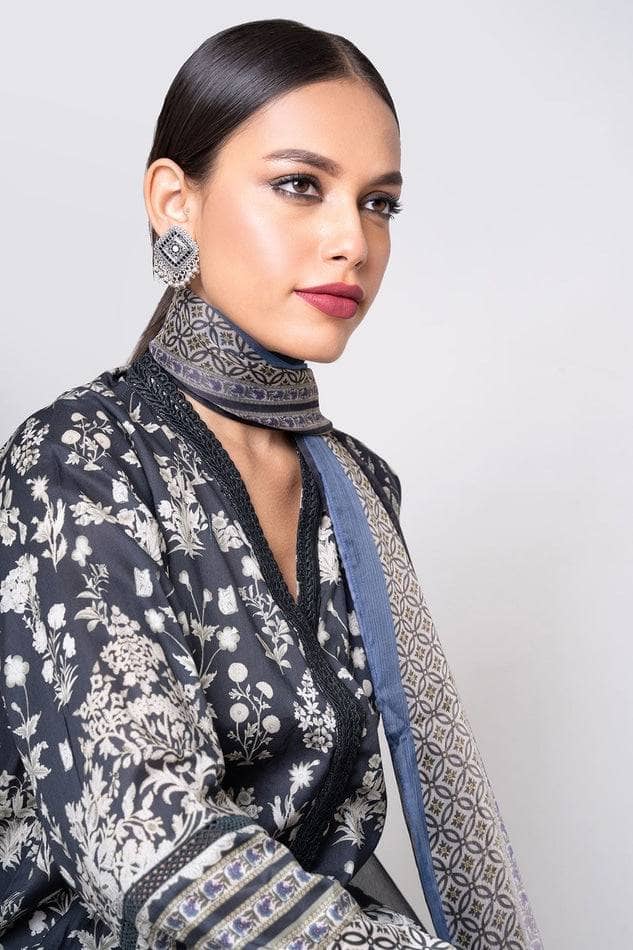 img_khaadi_lawn_22_awwal_boutique