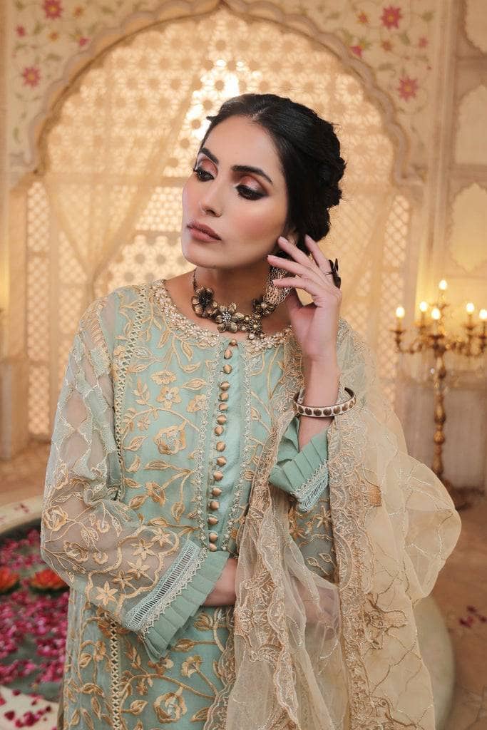 img_lsm_lakhani_embroidered_lawn_22_awwal_boutique