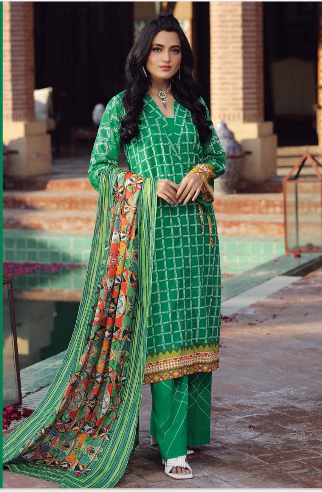 img_lsm_komal_lawn_2022_awwal_boutique