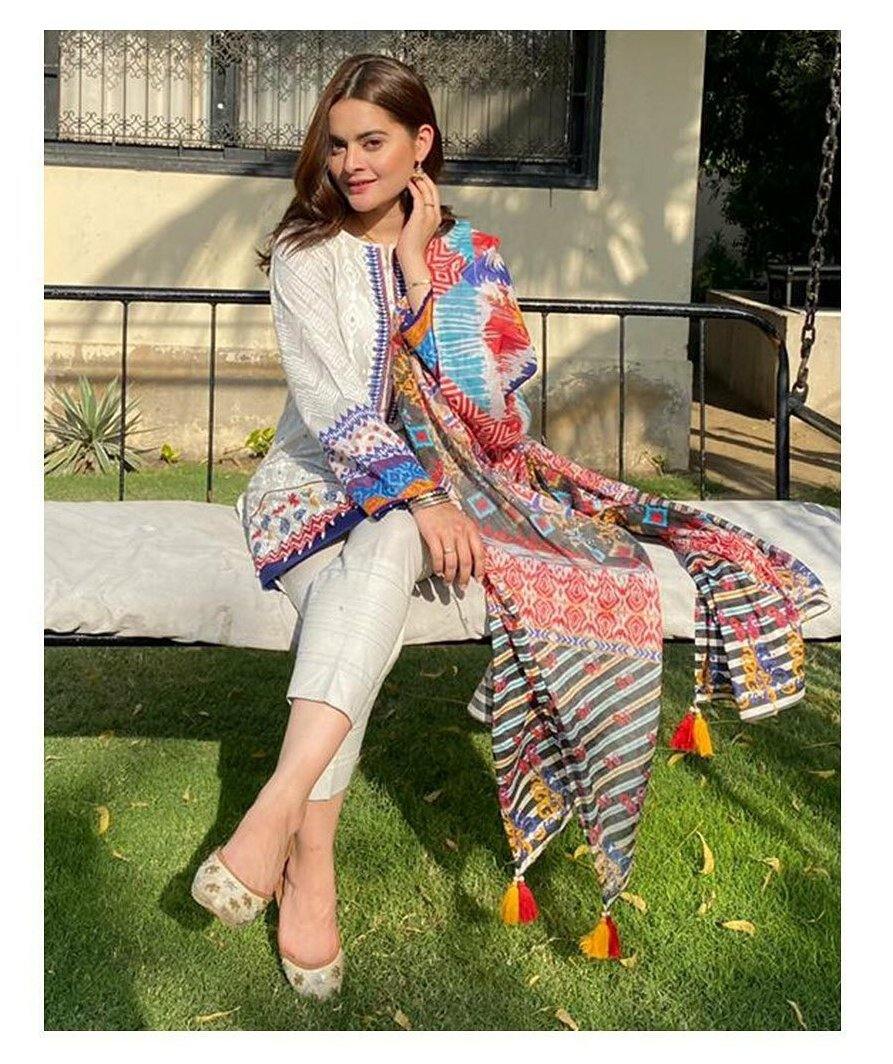 img_lsm_lawn_spotted_awwal_boutique