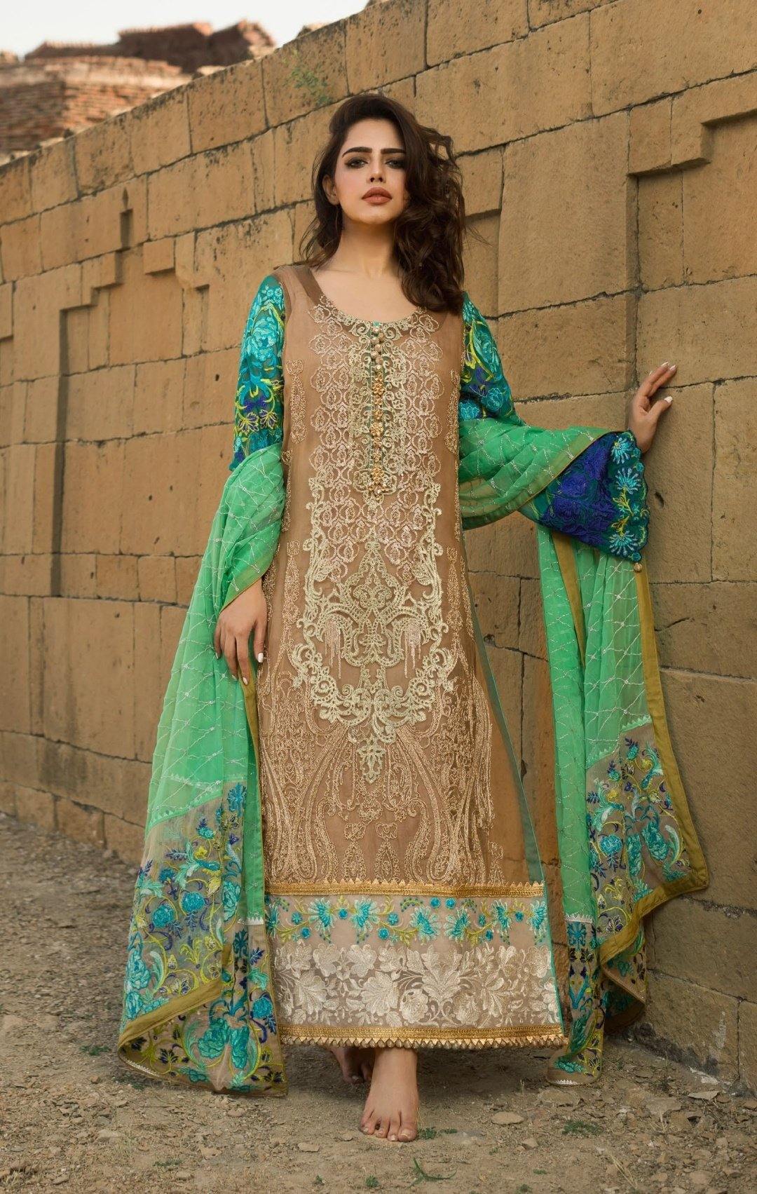 img_maira_khan_by_rub_nawaz_chiffon_collection_awwal_boutique