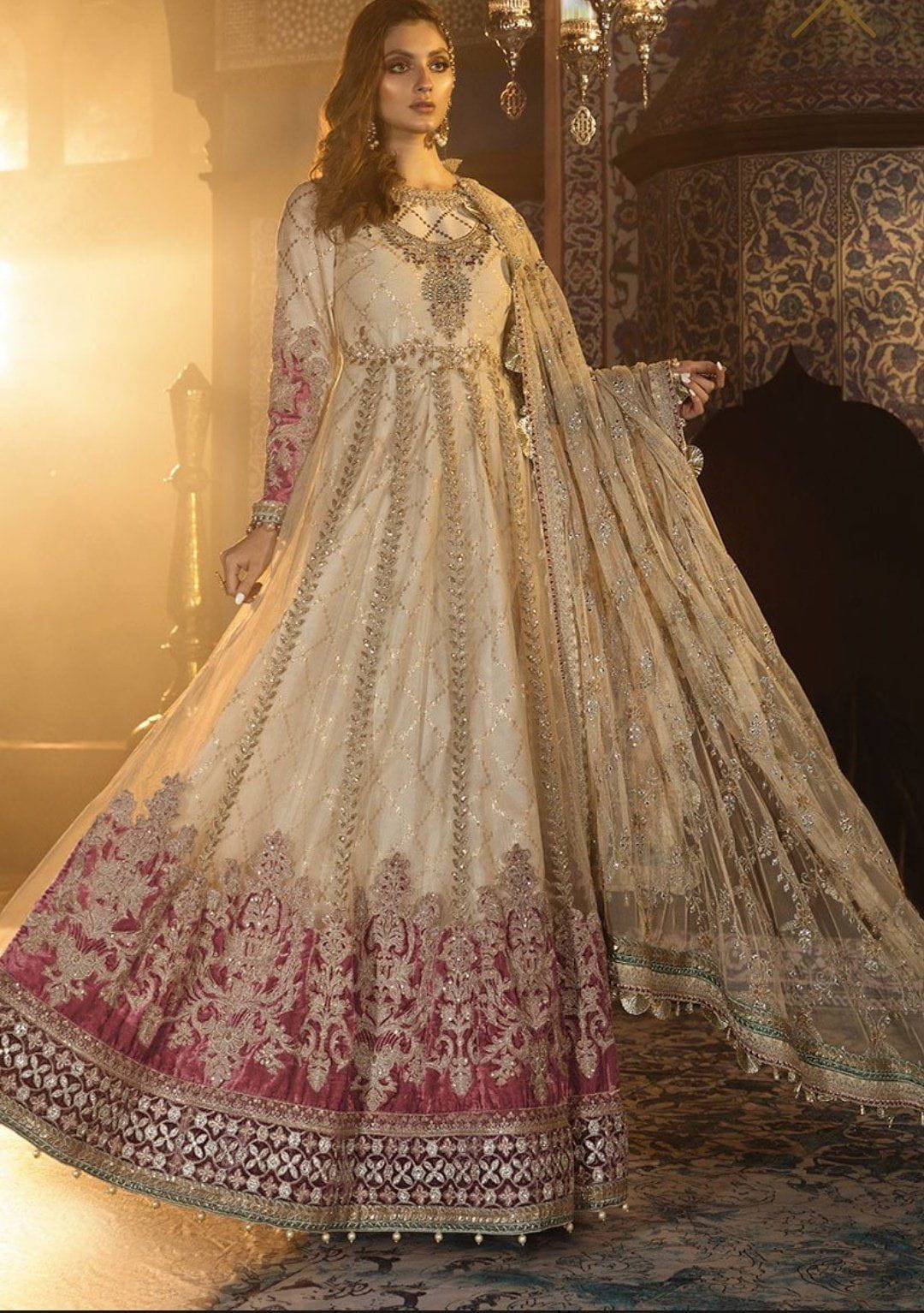 img_maria_b_mbroidered_chiffon_collection_awwal_boutique