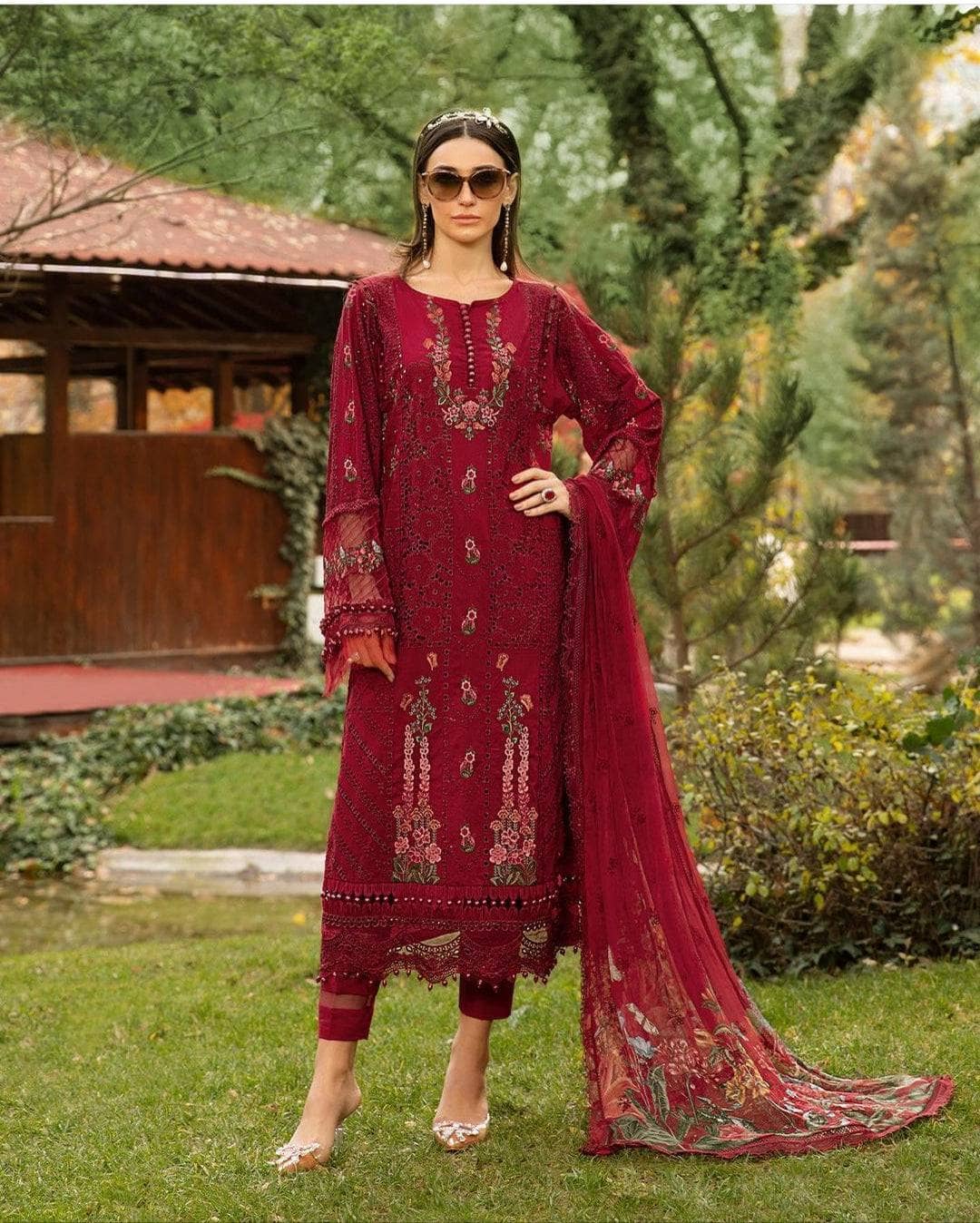 img_maria_b_eid_lawn_23_awwal_boutique