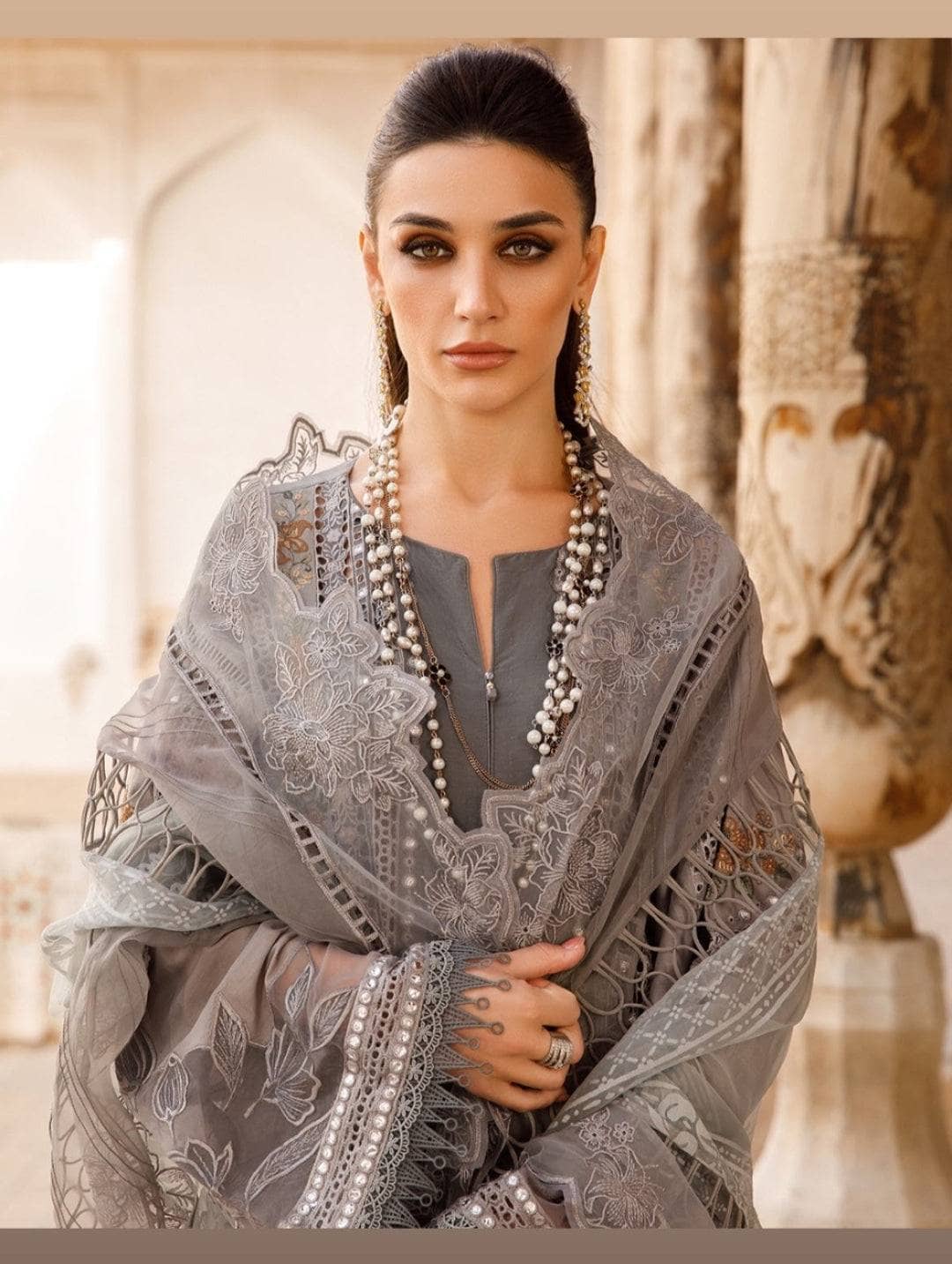 img_maria_b_eid_23_awwal_boutique