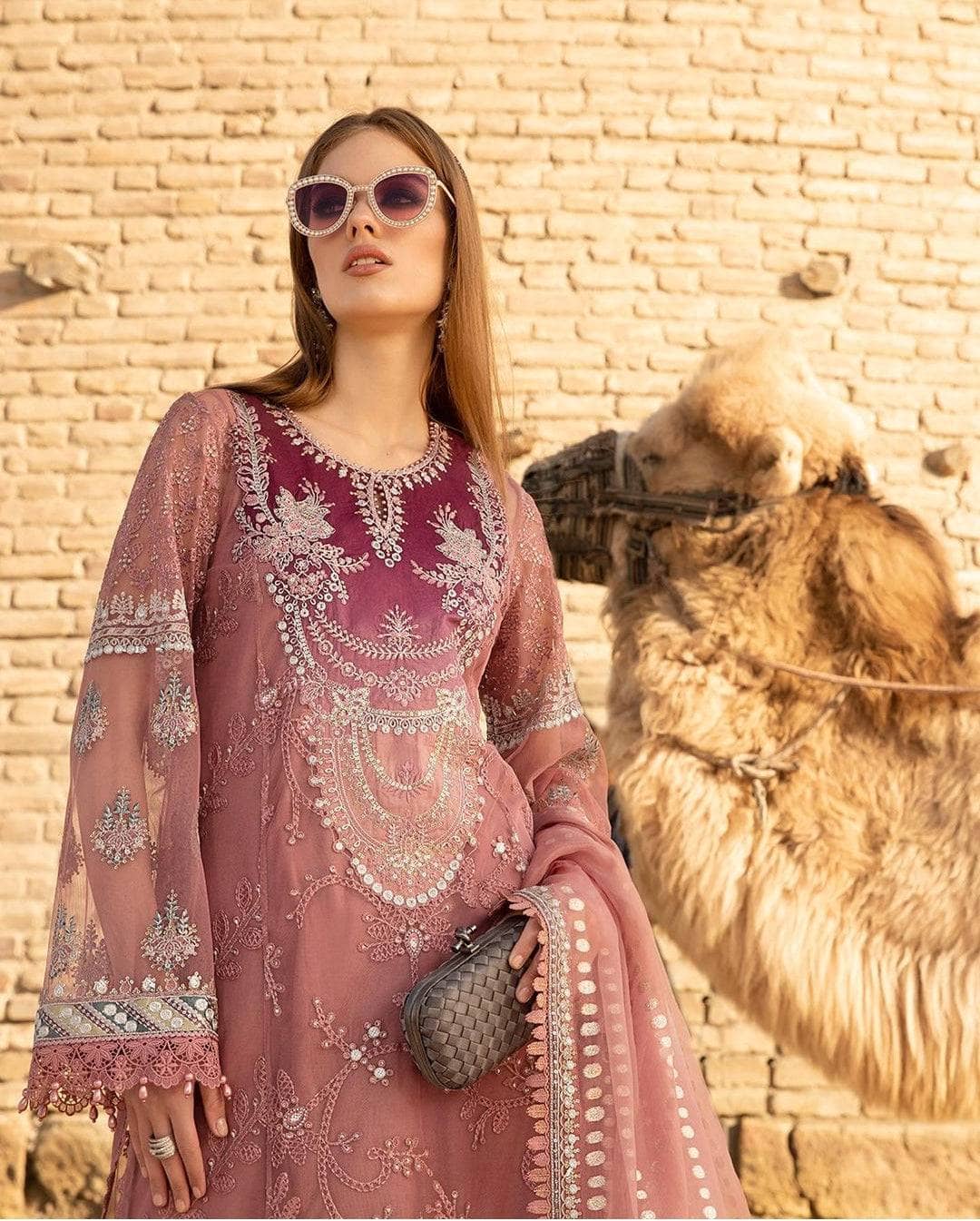 img_maria_b_eid_lawn_23_awwal_boutique