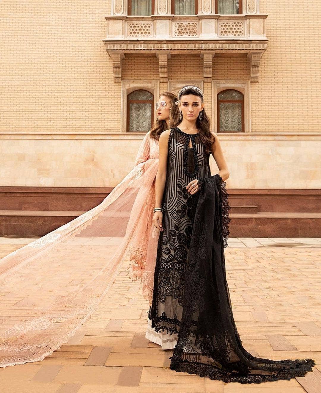 img_maria_b_eid_lawn_23_awwal_boutique