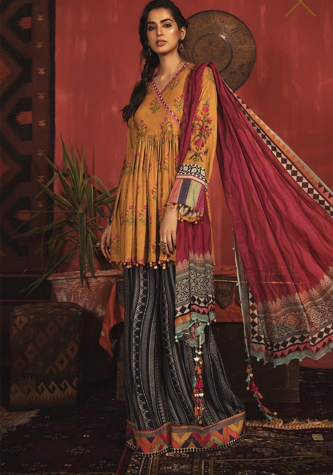 img_maria_b_m_prints_fall_winter_awwal_boutique