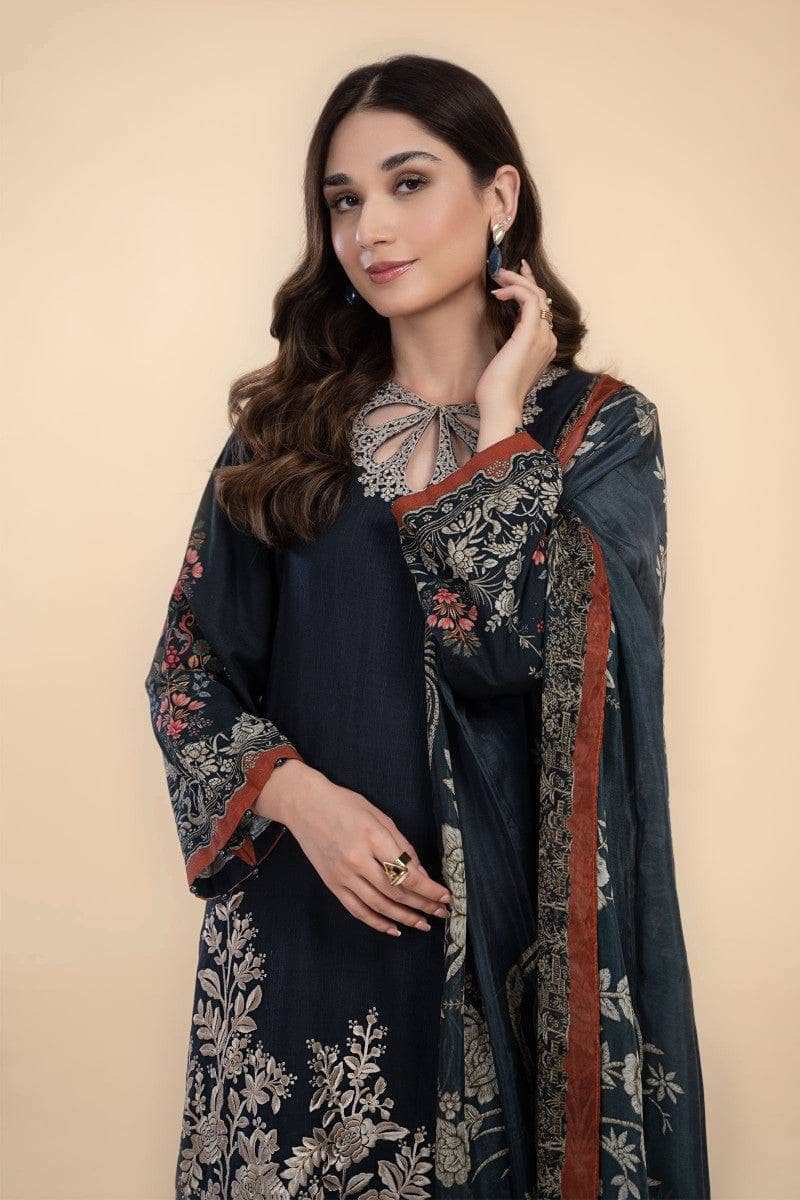 Img_maria_b_m_prints_winter_2022_awwal_boutique