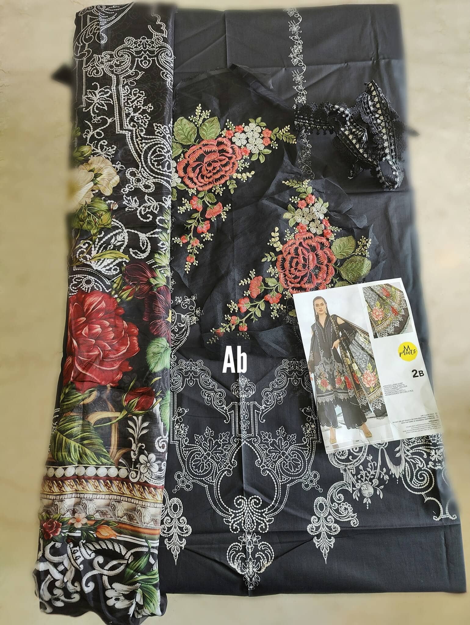 img_open_pic_maria_B_M_prints_22_awwal_boutique