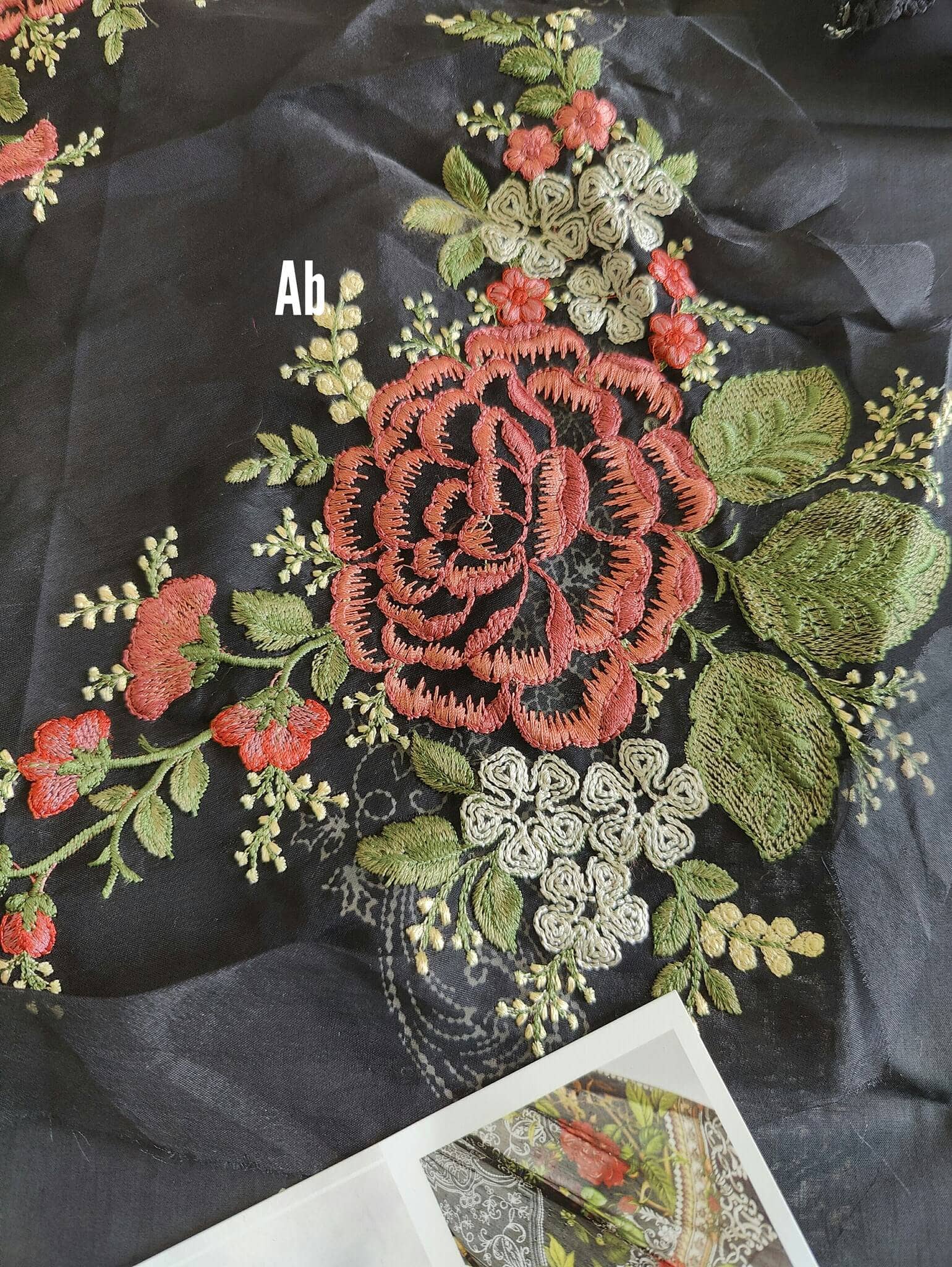 img_open_pic_maria_B_M_prints_22_awwal_boutique